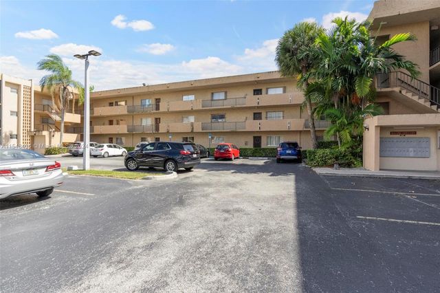 $330,000 | 8401 Southwest 107th Avenue, Unit 308E | Sunset