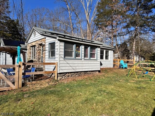 $199,000 | 909 Cedar Drive | Stillwater Township - Sussex County