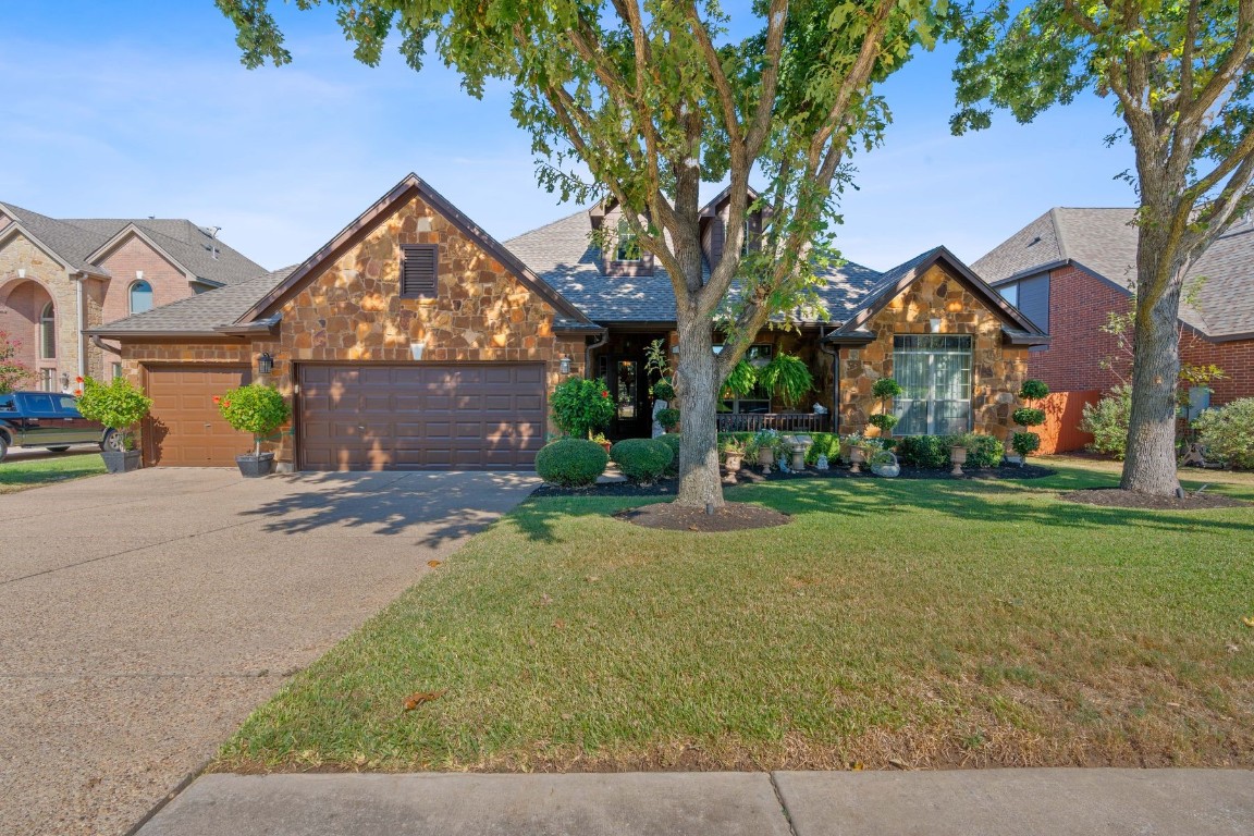 front view of house with a yard