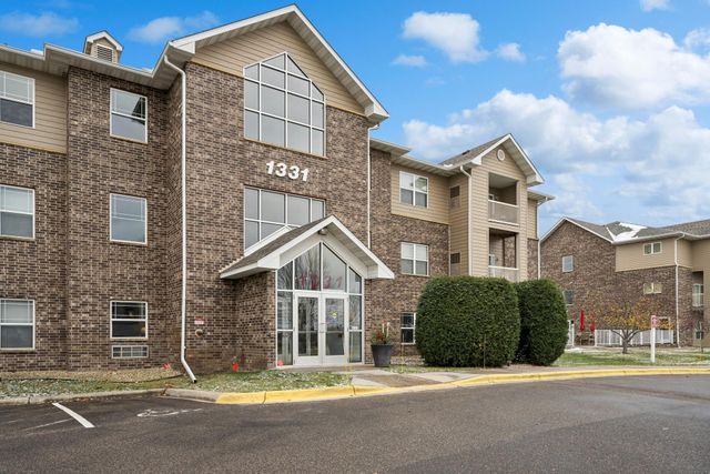 $200,000 | 1331 Lake Drive West, Unit A304 | Chanhassen