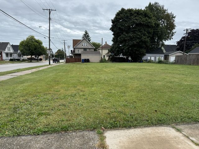 $47,500 | 905 Hayes Avenue | West Racine