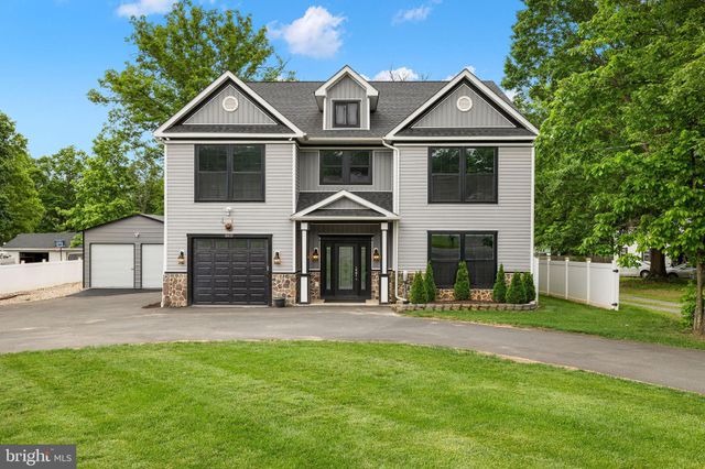 $980,000 | 8415 Yorkshire Lane | Yorkshire Village