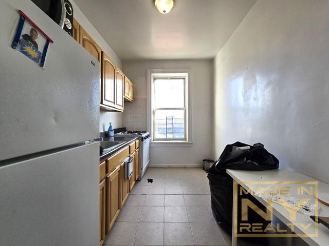 $2,000 | 121-06 109th Avenue, Unit D8 | South Ozone Park