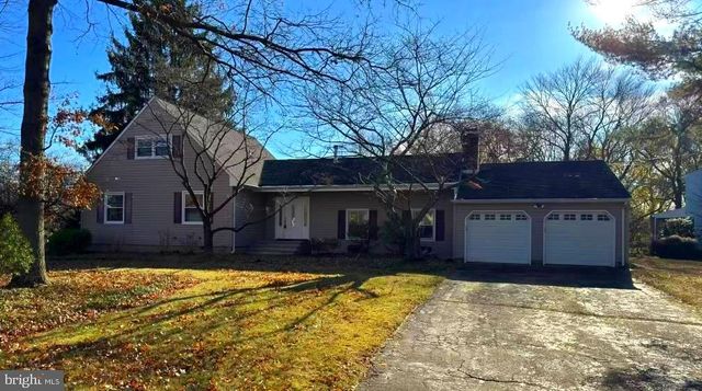 $599,900 | 125 Cypress Drive | East Windsor Township - Mercer County