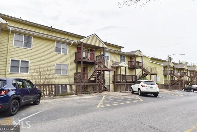 $129,900 | 2505 West Broad Street, Unit 212 | Beechwood