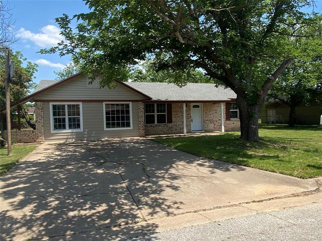 $280,000 | 2101 Southeast 23rd Avenue | Mineral Wells