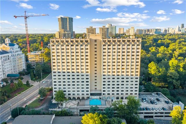 $1,975 | 2479 Peachtree Street Northeast, Unit 1015 | Park Lane on Peachtree Condominiums