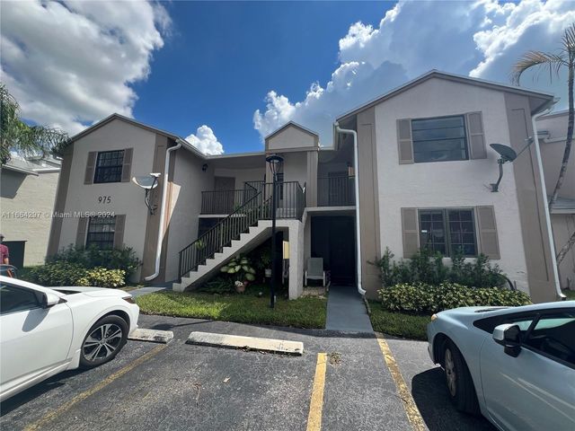 $229,000 | 975 North Franklin Avenue, Unit 975E | Homestead