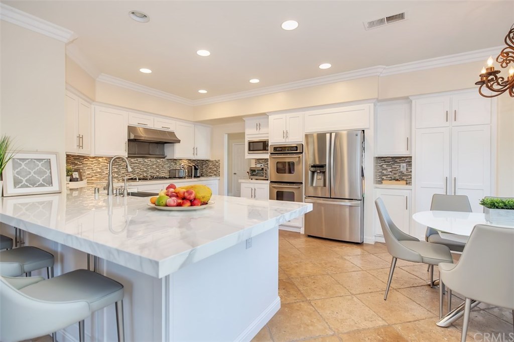 Fully upgraded kitchen with modern finishes. A Chef's Dream!