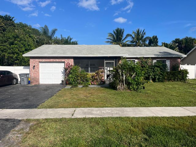 $545,000 | 19576 Delaware Circle | American Homes Boca Raton