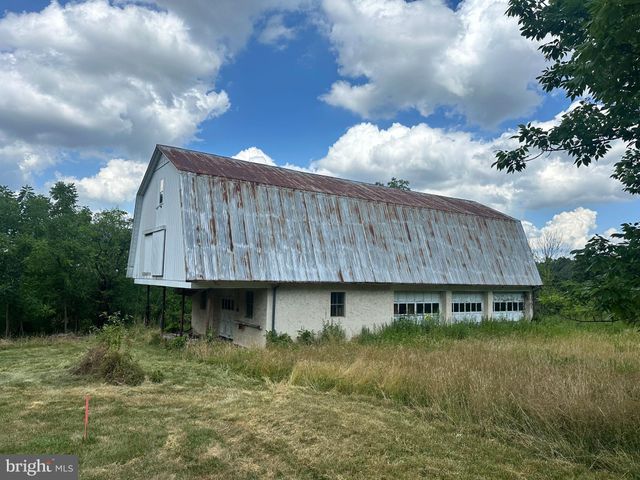 $800 | 153 Rick Road, Unit BARN | Douglass Township - Montgomery County