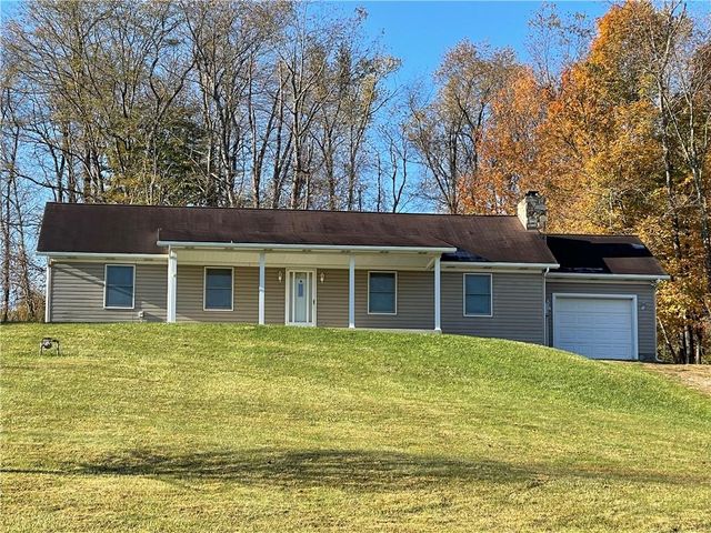 $449,900 | 9 Chevy Lane | Luzerne Township - Fayette County