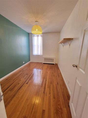 $3,606 | 3550 Carlisle Place, Unit 2 | Williamsbridge