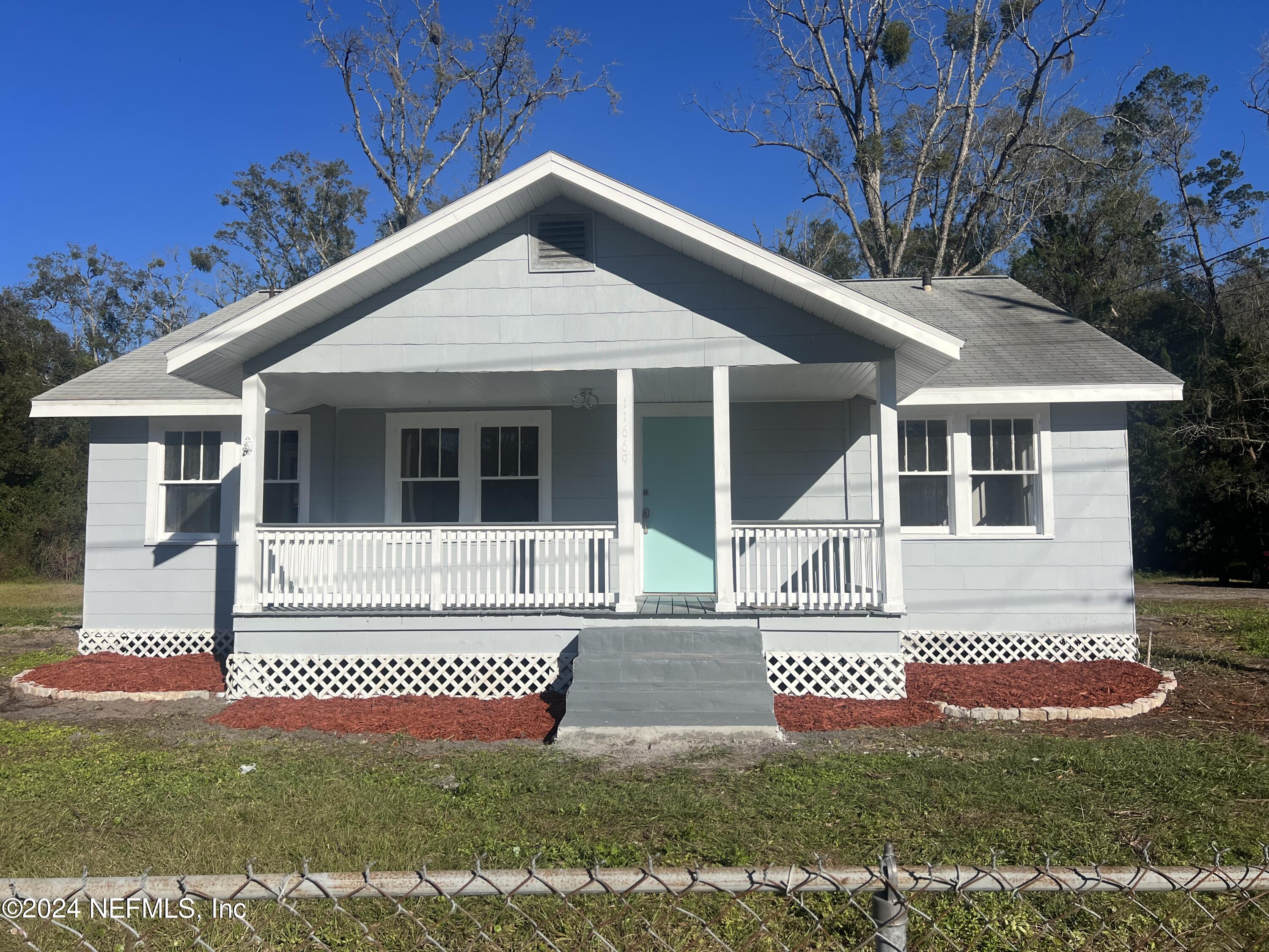 FRONT HOUSE