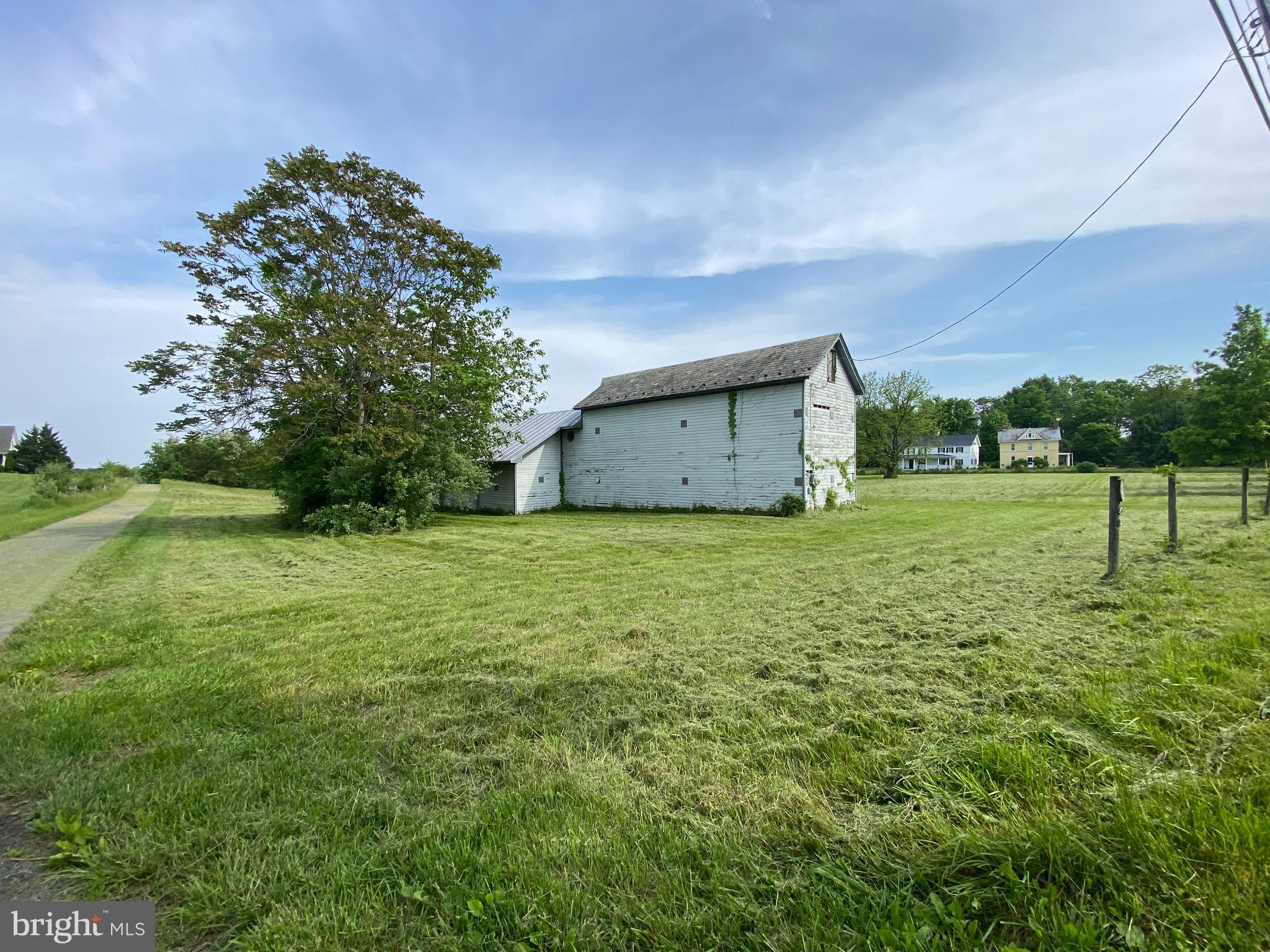 a view of an outdoor space and a yard