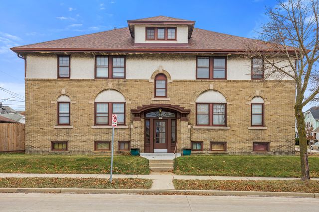 $475,000 | 7127 West Washington Street | Fairview Park