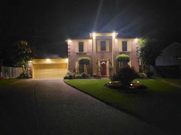 a view of a house with a entertaining space