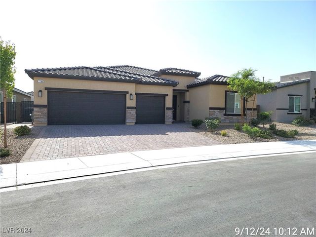 $2,900 | 7780 Alola Springs Lane | North Las Vegas