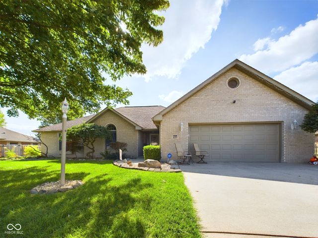 $329,900 | 867 Deerfield Road | Lindbergh Estates