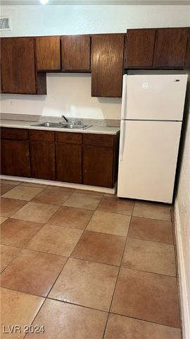 $1,450 | 1208 East Phillips Avenue, Unit A | Francisco Park