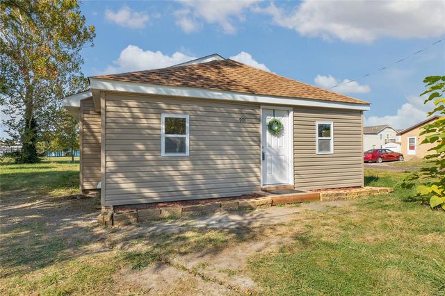 $179,900 | 901 Sinclair Avenue | South Roxana