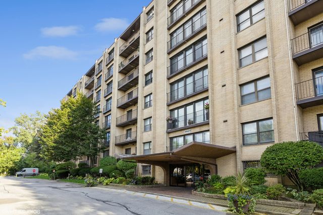 $350,000 | 4601 West Touhy Avenue, Unit 803 | Lincolnwood