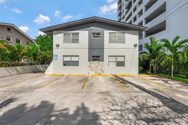 $2,500 | 43 Glen Royal Parkway, Unit 7 | West Flagler