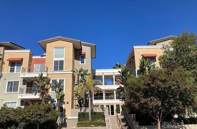 $3,600 | 2349 Jefferson Street, Unit 218 | Old Torrance