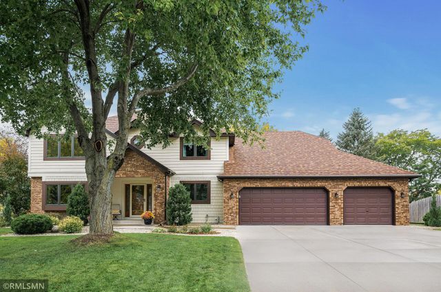 $824,900 | 1516 Arden Vista Court | Arden Hills