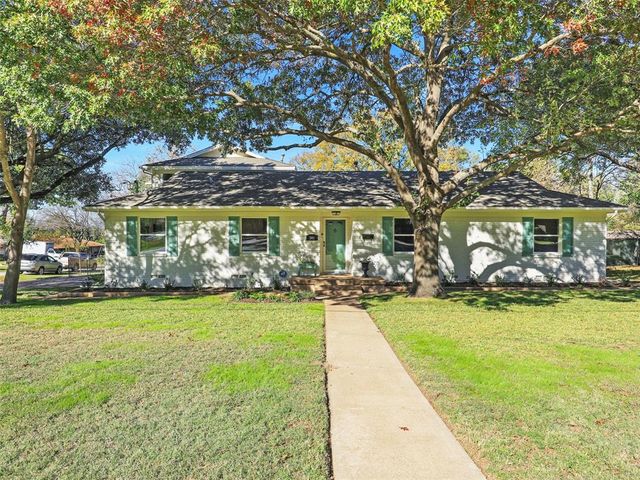 $435,000 | 301 Cindy Way | DeSoto