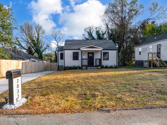 $240,000 | 2032 Seminole Avenue | East Knoxville