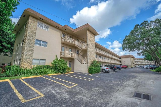 $148,000 | 4701 Northwest 34th Street, Unit 401 | Lauderdale Lakes West Gate