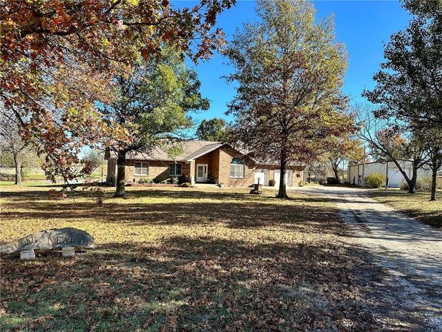 $480,000 | 19500 Meade Road | Big Creek Township - Neosho County