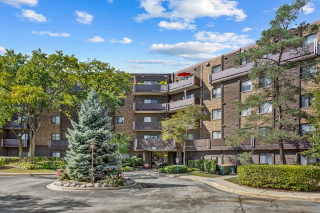 $255,000 | 840 Wellington Avenue, Unit 107 | Elk Grove Village