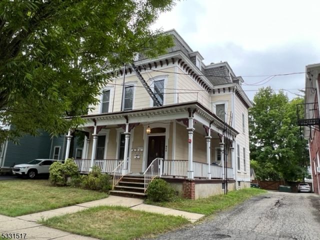 $430,000 | 646 Washington Street | Hackettstown