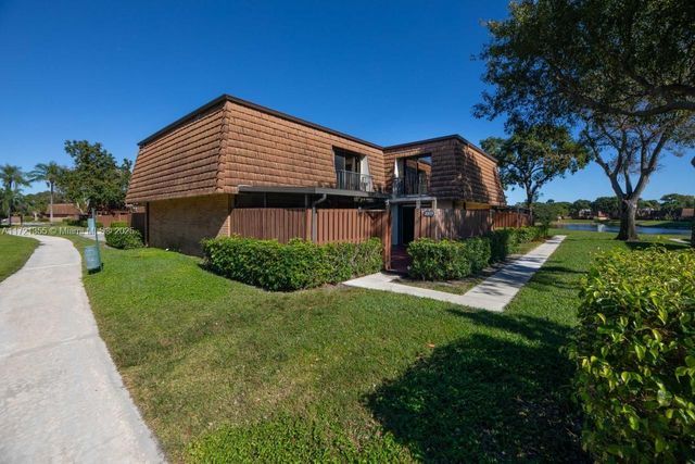 $2,850 | 2317 23rd Lane, Unit C110 | Greenacres