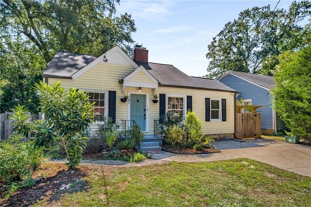 $499,900 | 247 Greenwood Circle | Adair Park