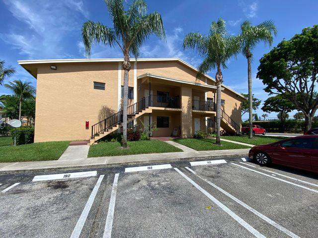 $232,000 | 6061 10th Avenue North, Unit 243 | Greenacres