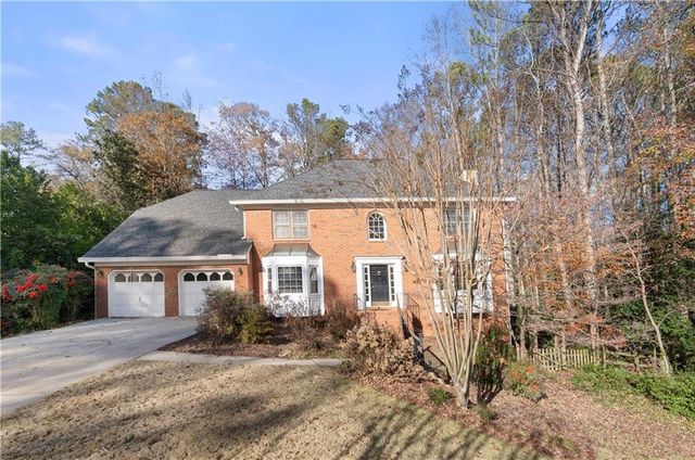 $499,900 | 264 Jillian Circle | West Hampton