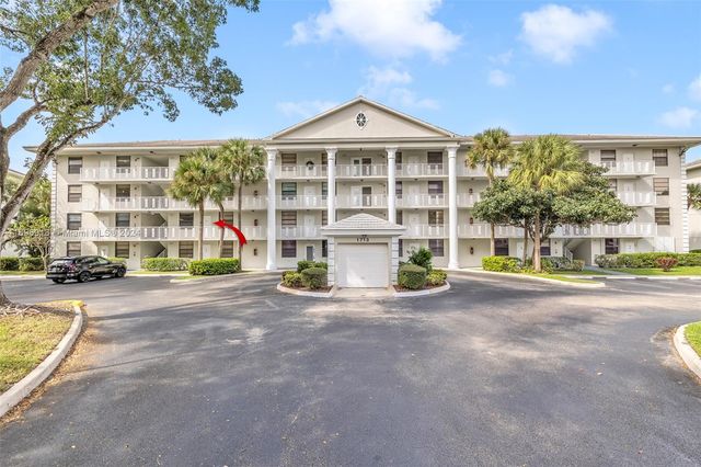 $315,000 | 1713 Whitehall Drive, Unit 202 | Pine Island Ridge