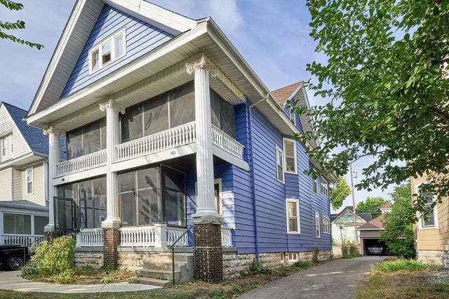 $2,250 | 2412 Colfax Avenue South | Lowry Hill East Residential Historic District