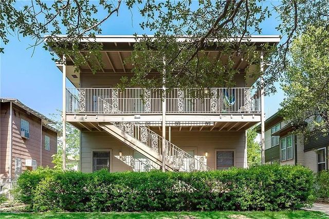 $1,700 | 202 South Willomet Avenue, Unit 1 | North Oak Cliff