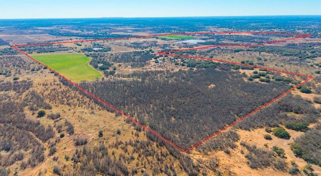 $3,900,000 | 24000 Highway 279