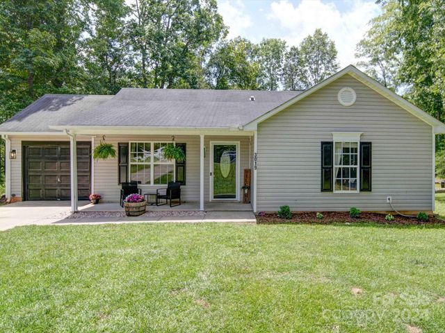 $240,000 | 3019 China Berry Drive