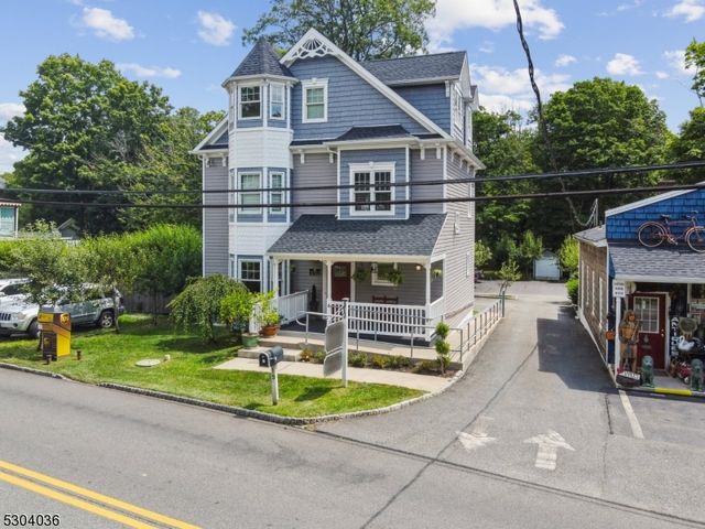 $1,300,000 | 19 Park Place | Flanders