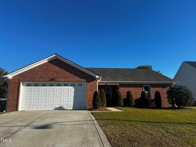 $339,900 | 106 D'Ango Circle | Pear Meadow