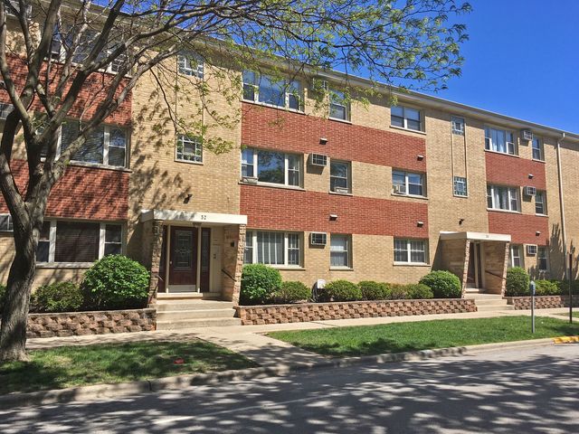 $1,550 | 32 Elgin Avenue, Unit B4 | Forest Park