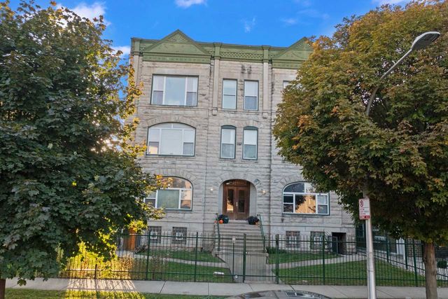 $2,100 | 6128 South University Avenue, Unit 3S | Woodlawn