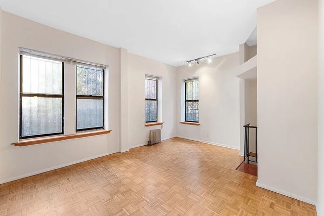 $4,395 | 619 East 5th Street, Unit 11 | East Village