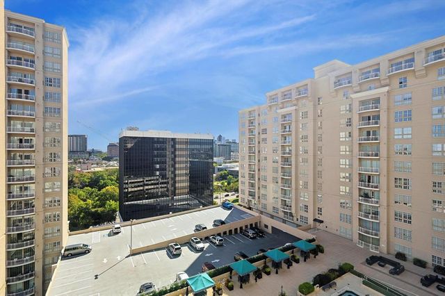 $1,600 | 3225 Turtle Creek Boulevard, Unit 1137 | The Renaissance on Turtle Creek Condominiums